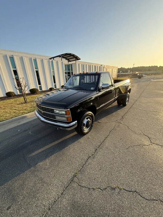 1990 Chevrolet C/K 4th Gen - Image 3 of 31