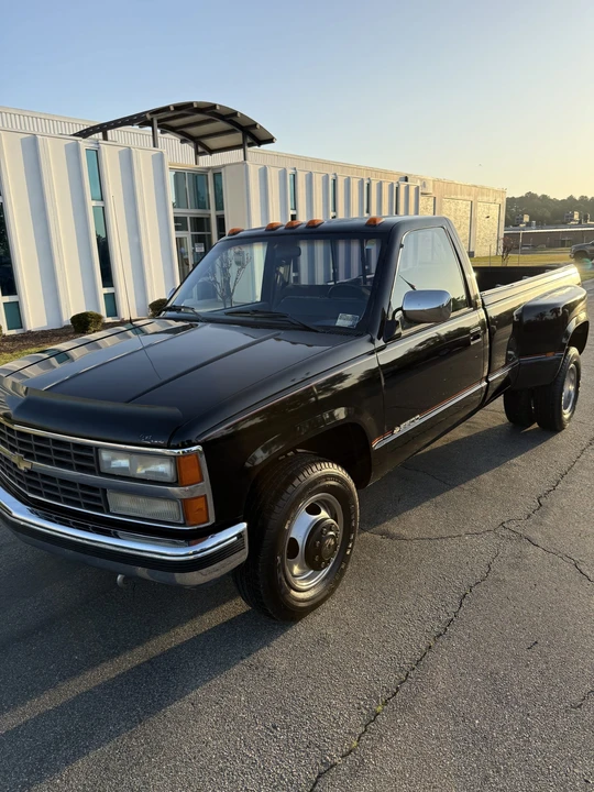 1990 Chevrolet C/K 4th Gen - Image 4 of 31