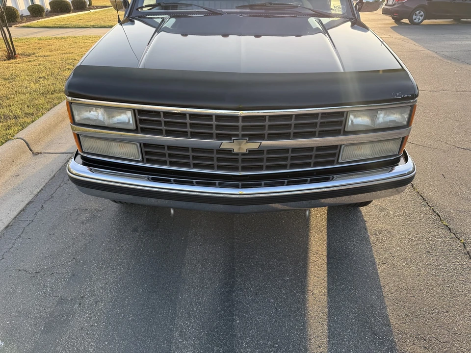 1990 Chevrolet C/K 4th Gen - Image 9 of 31