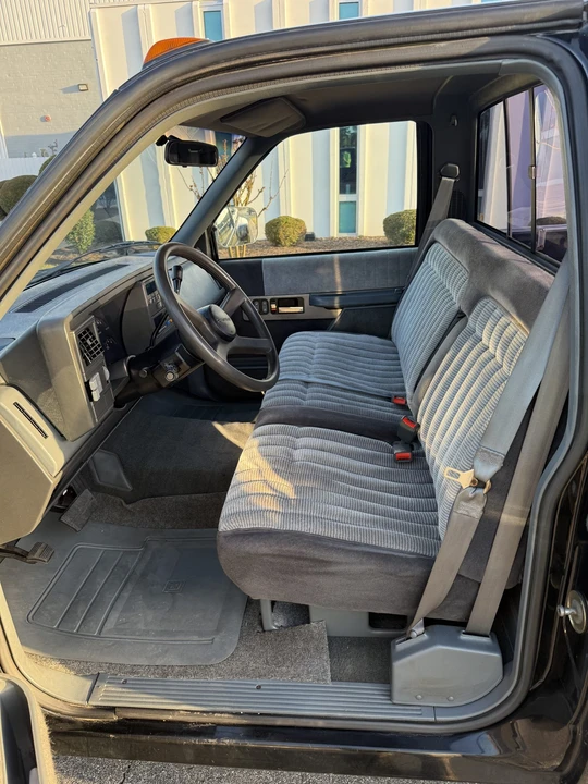 1990 Chevrolet C/K 4th Gen - Image 24 of 31