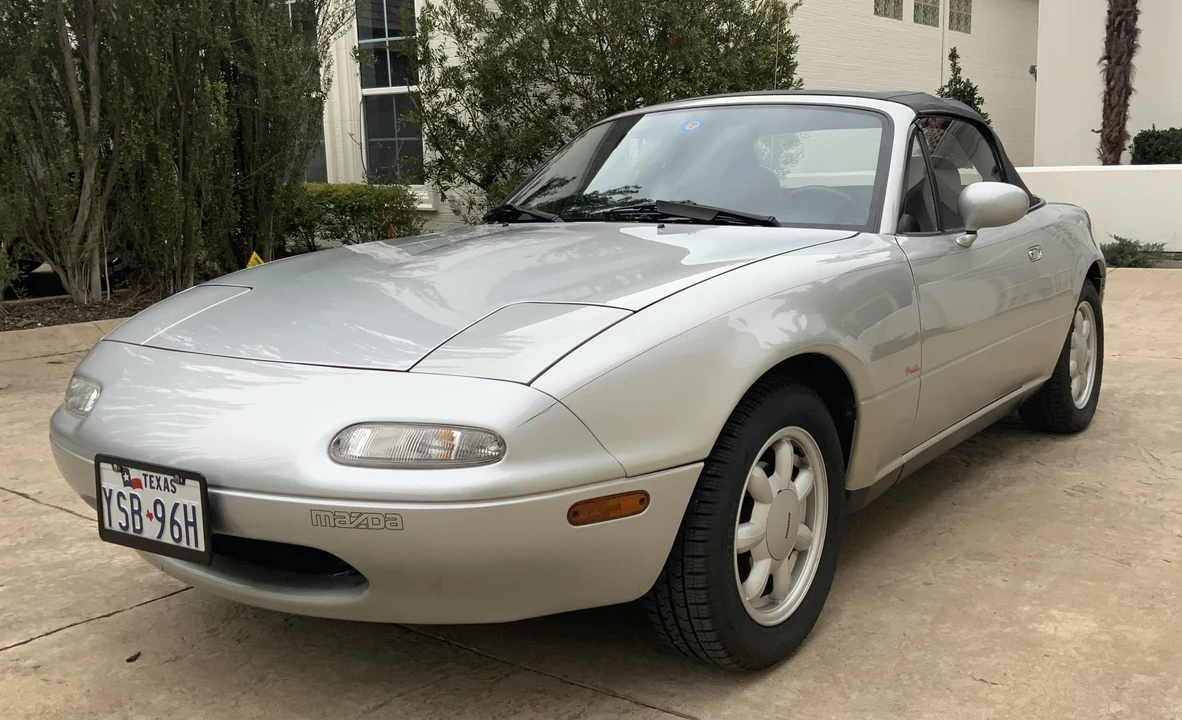 1990 Mazda NA MX-5 Miata - Image 11 of 31