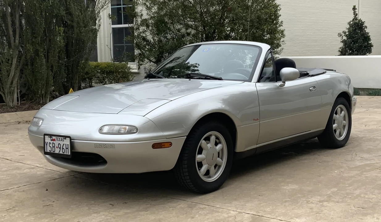 1990 Mazda NA MX-5 Miata - Image 2 of 31