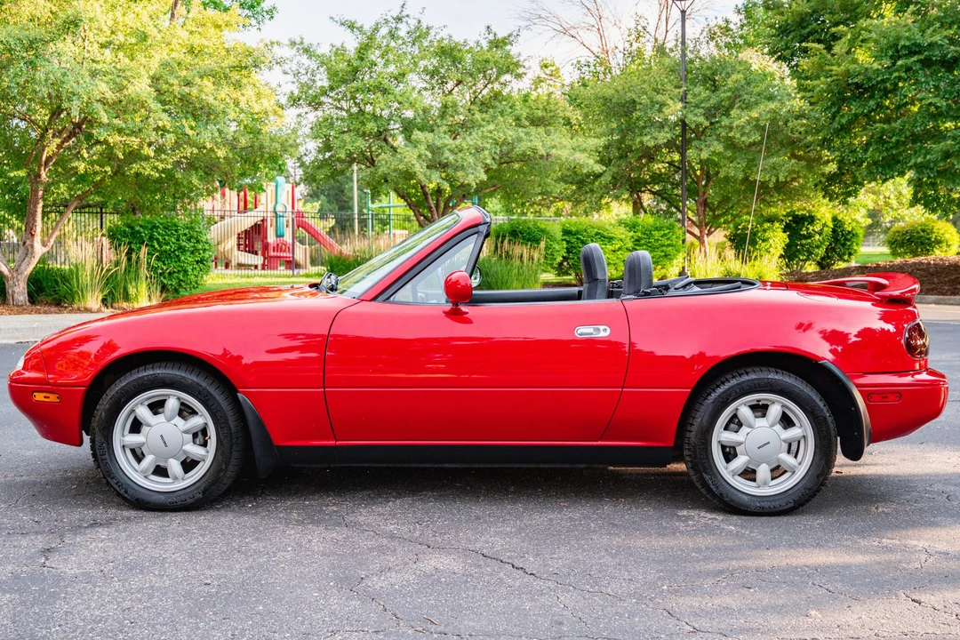 1990 Mazda NA MX-5 Miata - Image 3 of 31