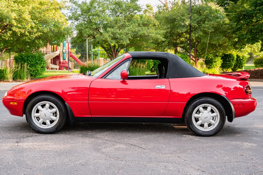 1990 Mazda NA MX-5 Miata - Image 12 of 31
