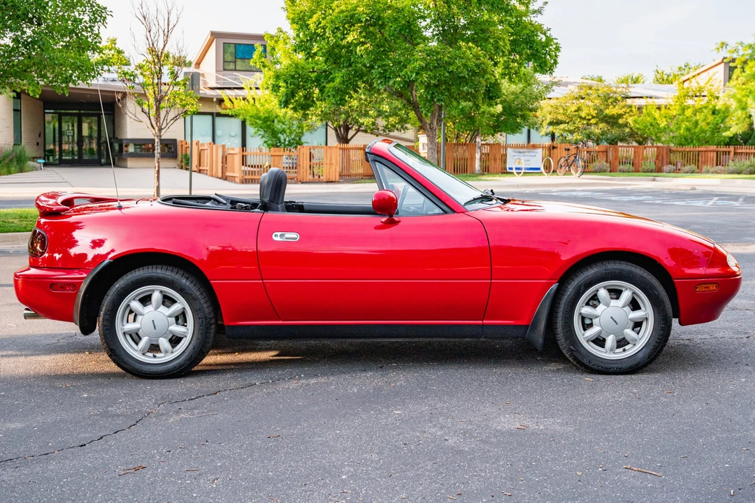 1990 Mazda NA MX-5 Miata - Image 7 of 31