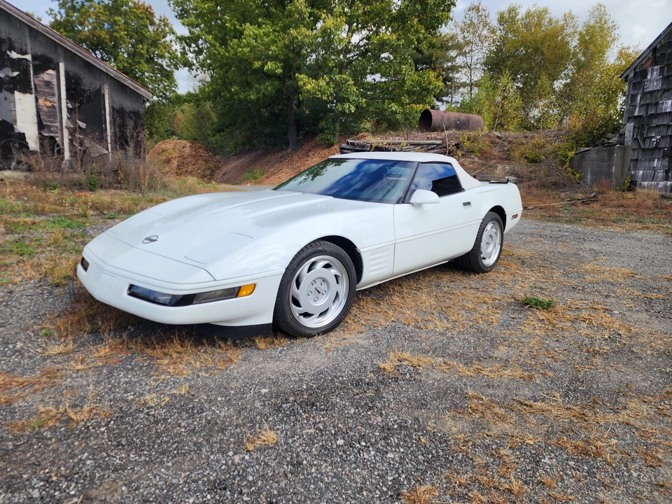 1991 Chevrolet Corvette C4 - Image 3 of 31