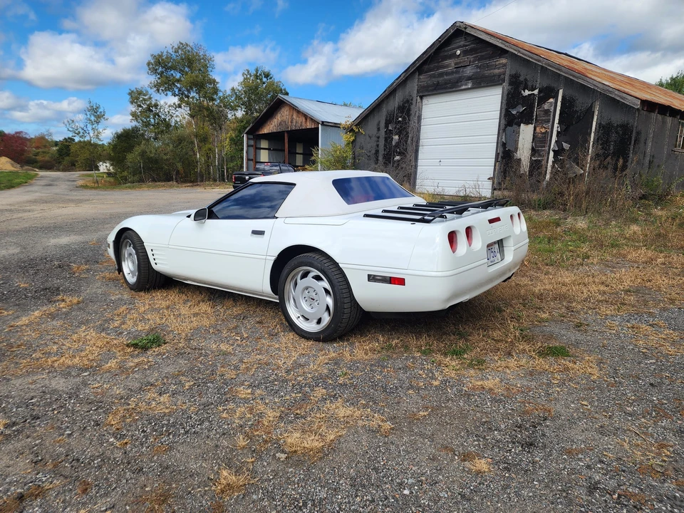 1991 Chevrolet Corvette C4 - Image 10 of 31
