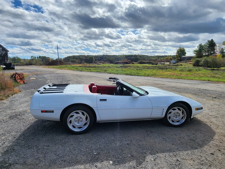 1991 Chevrolet Corvette C4 - Image 14 of 31