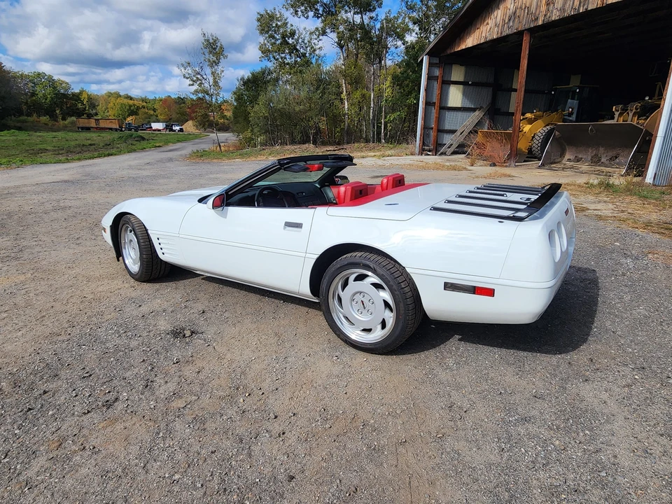 1991 Chevrolet Corvette C4 - Image 9 of 31