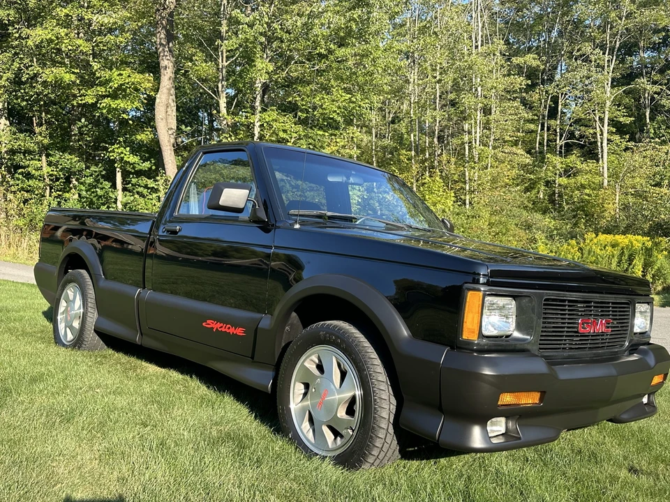 1991 GMC Syclone - Image 6 of 31