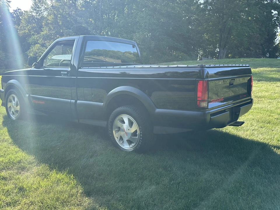 1991 GMC Syclone - Image 8 of 31