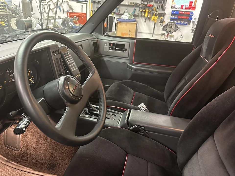 1991 GMC Syclone - Image 22 of 31