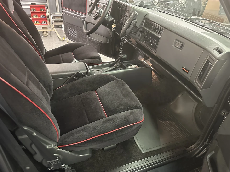 1991 GMC Syclone - Image 27 of 31