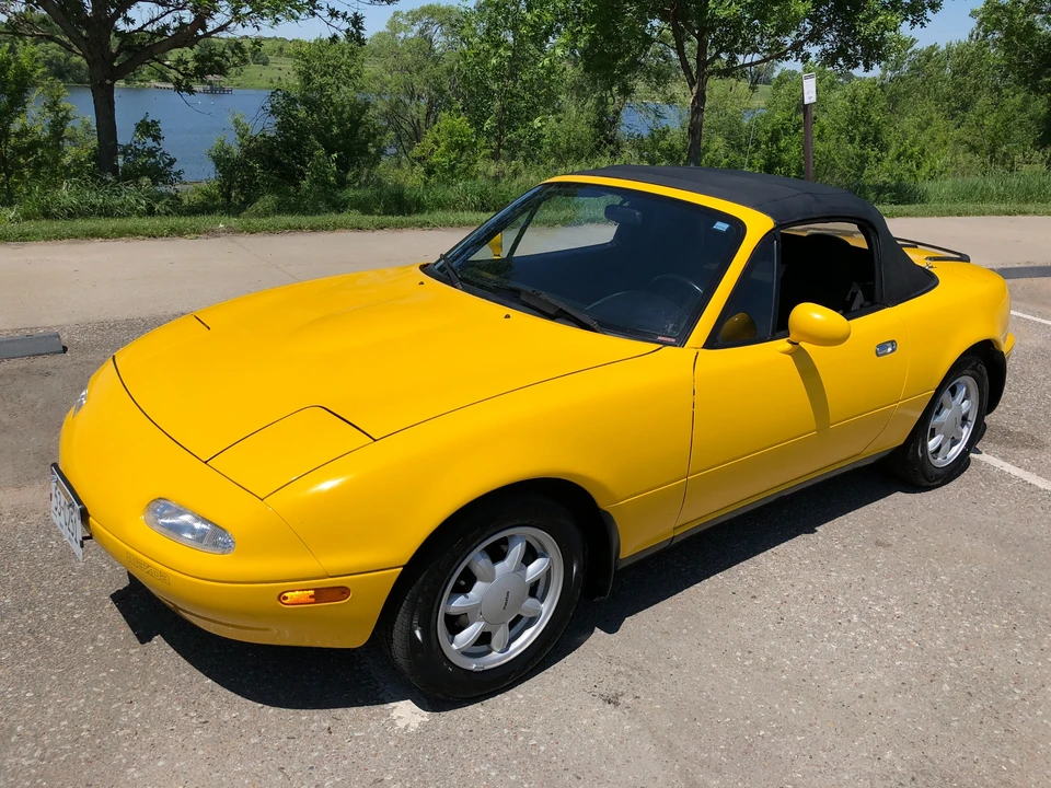1992 Mazda NA MX-5 Miata - Image 17 of 31