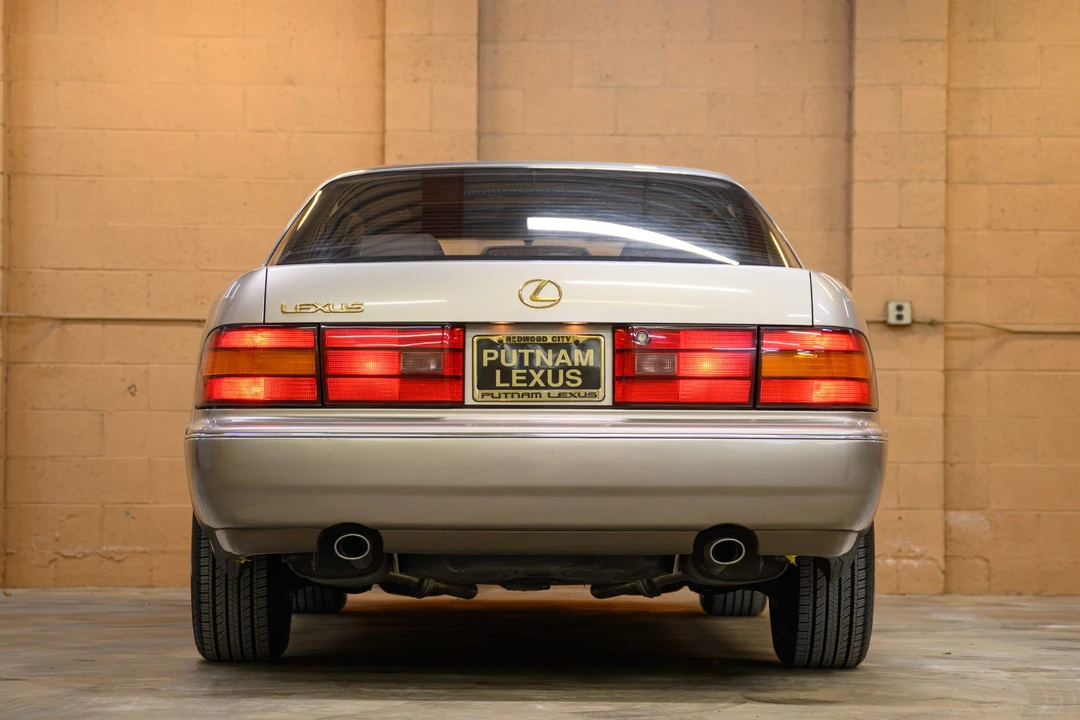 1994 Lexus LS 1st Gen - Image 16 of 31