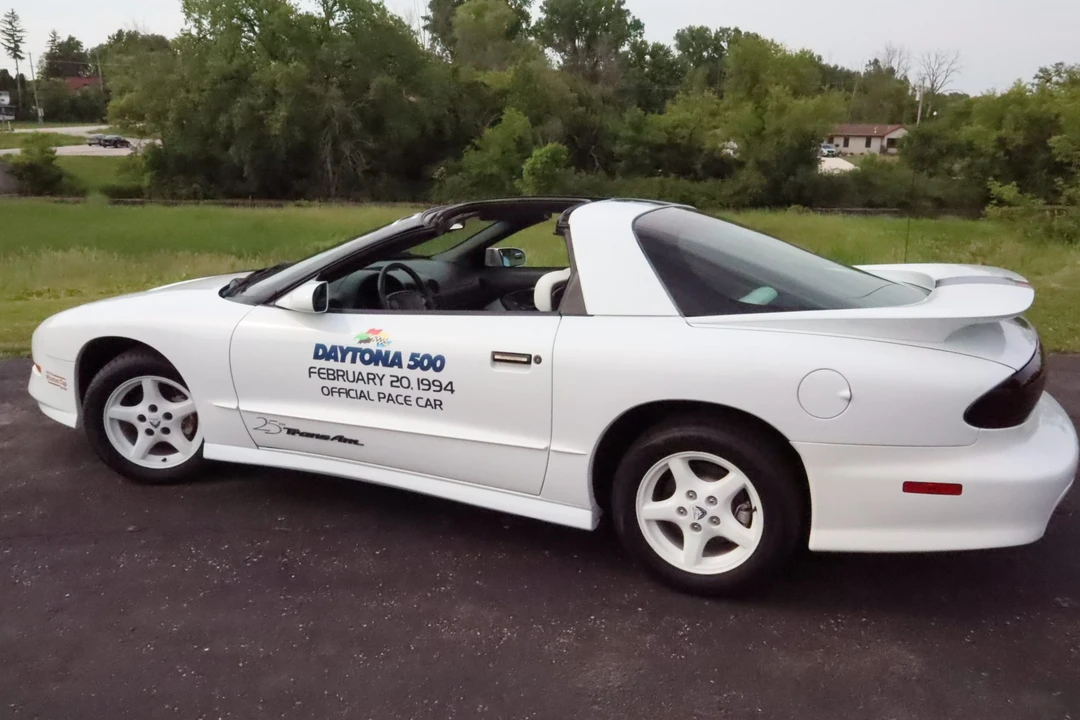 1994 Pontiac Firebird Trans Am 4th Gen - Image 23 of 31
