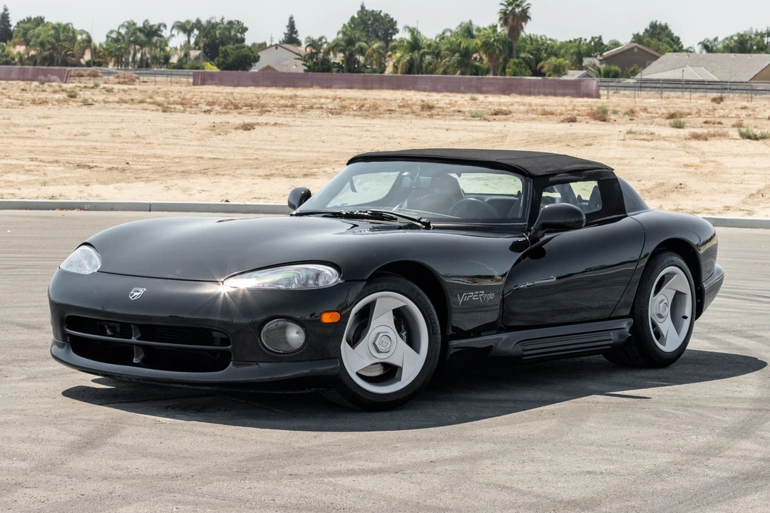 1995 Dodge Viper 1st Gen - Image 2 of 31