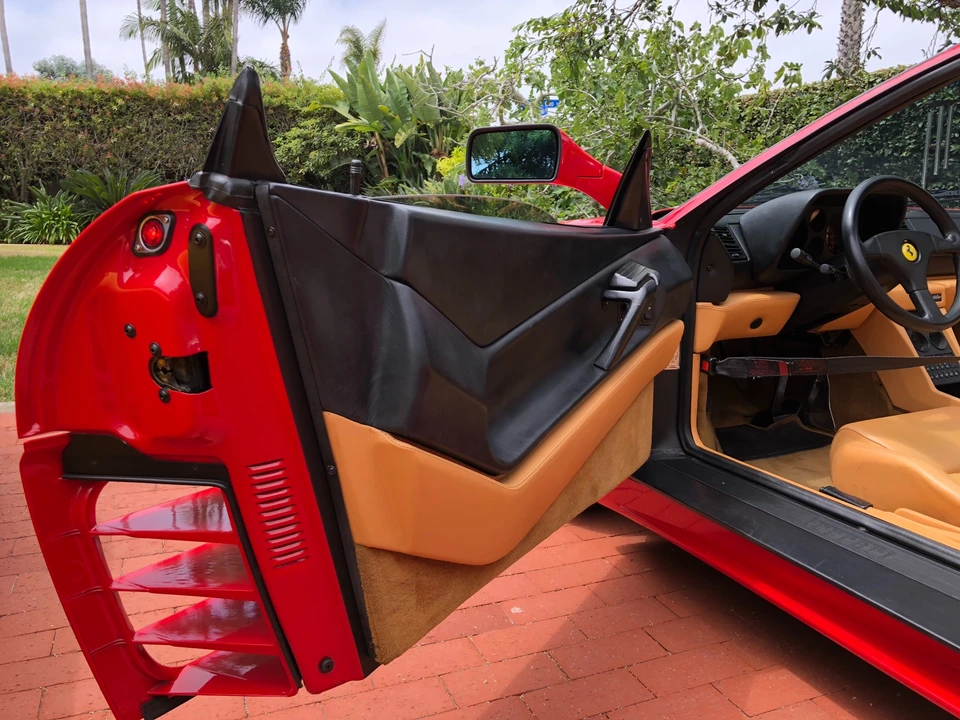 1995 Ferrari 348 Spider - Image 30 of 31