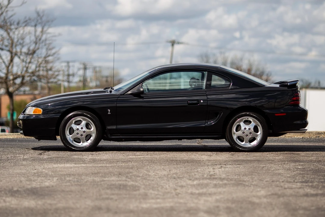 1995 Ford SN95 Mustang Cobra - Image 2 of 31