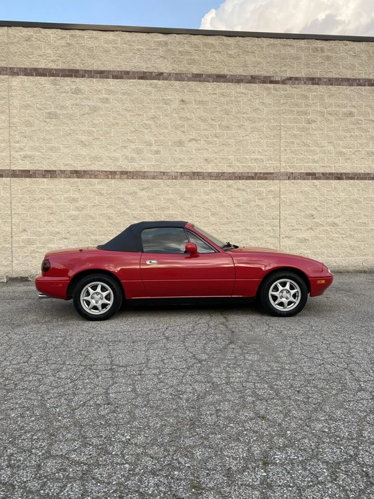 1995 Mazda NA MX-5 Miata - Image 28 of 31
