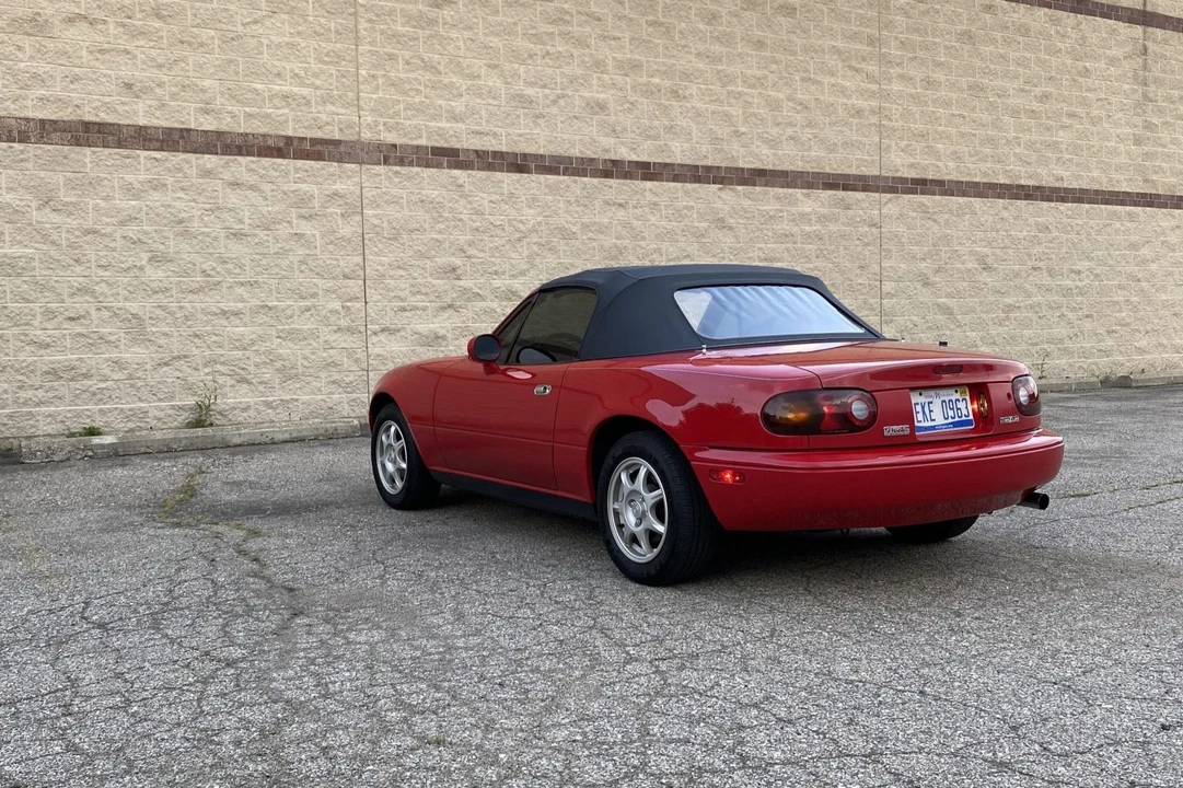 1995 Mazda NA MX-5 Miata - Image 14 of 31