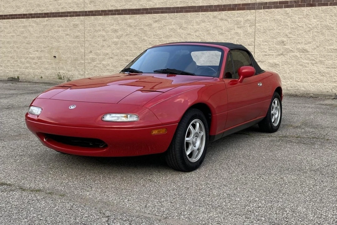 1995 Mazda NA MX-5 Miata - Image 6 of 31