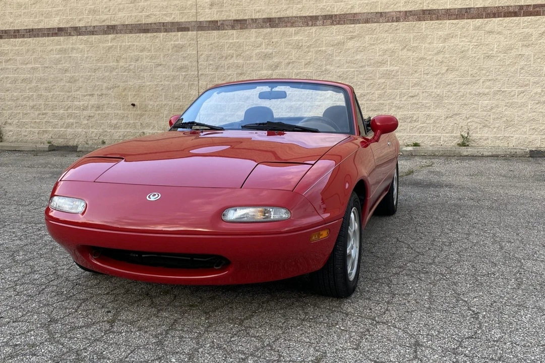 1995 Mazda NA MX-5 Miata - Image 2 of 31