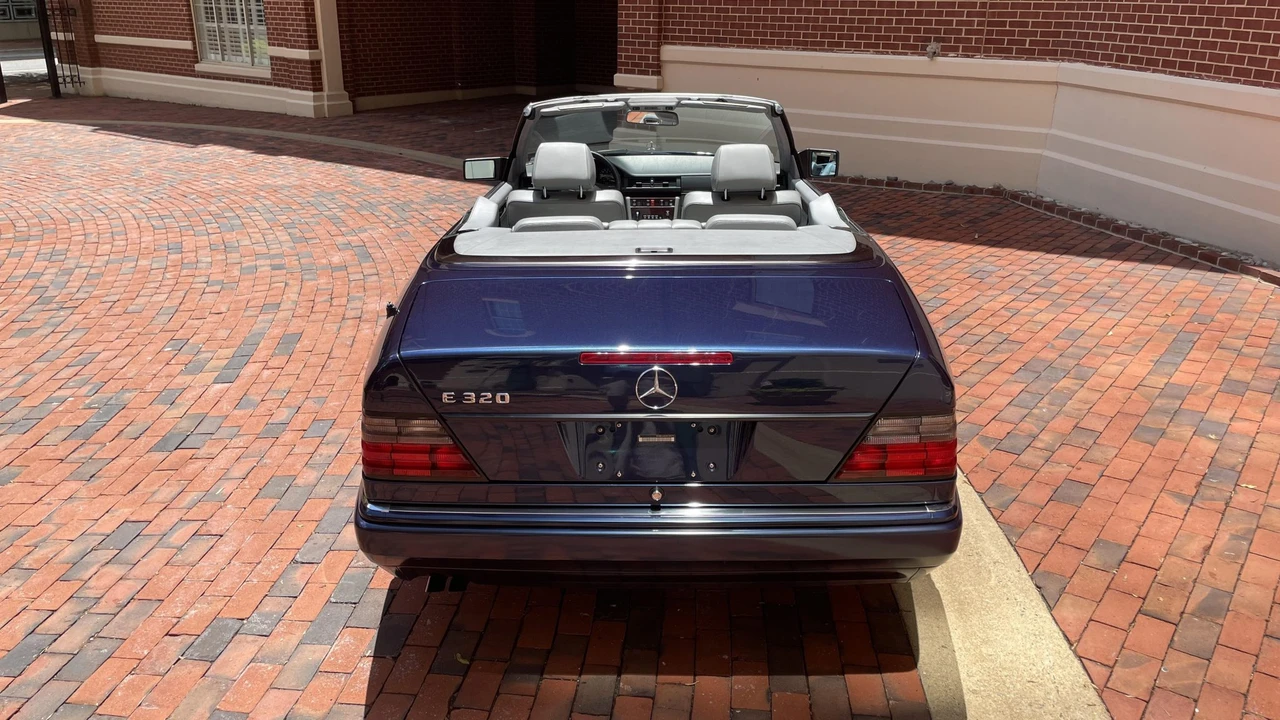 1995 Mercedes-Benz W124 E-Class - Image 6 of 31