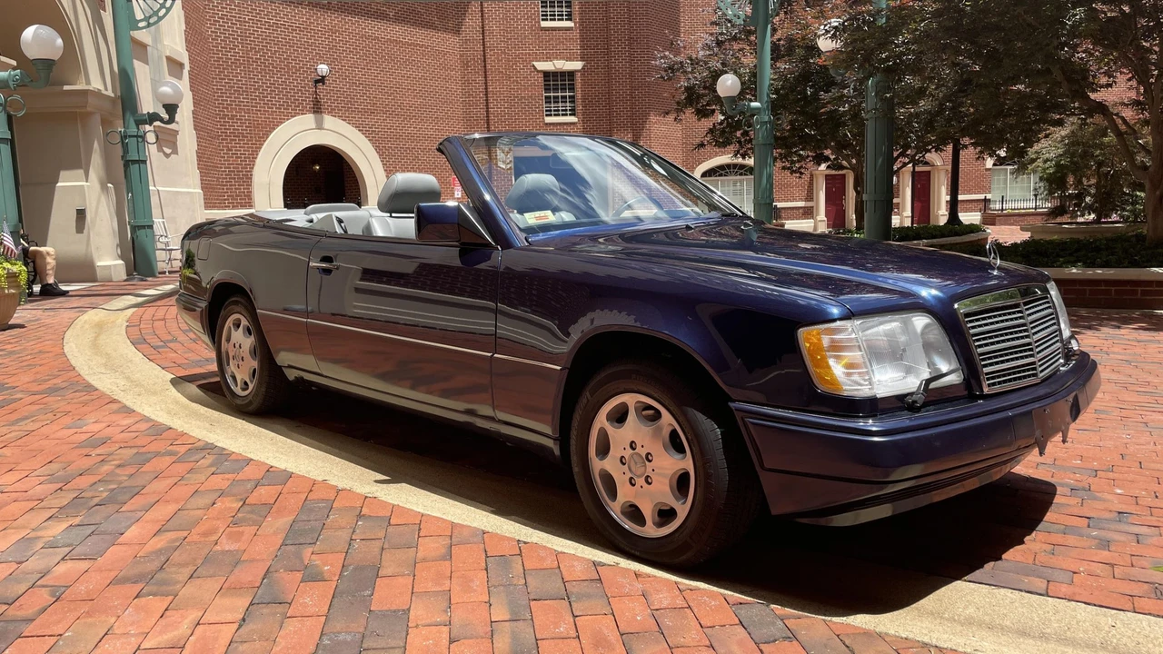 1995 Mercedes-Benz W124 E-Class - Image 10 of 31