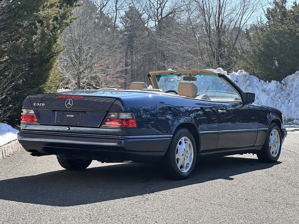 1995 Mercedes-Benz W124 E-Class - Image 11 of 31