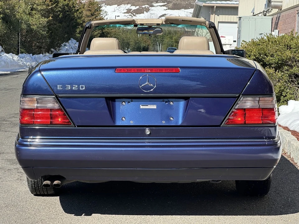 1995 Mercedes-Benz W124 E-Class - Image 12 of 31