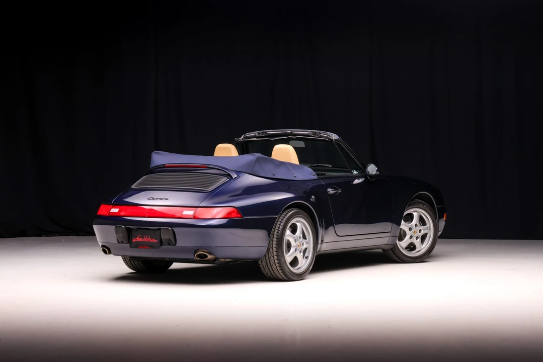 1995 Porsche 993 Carrera - Image 8 of 31