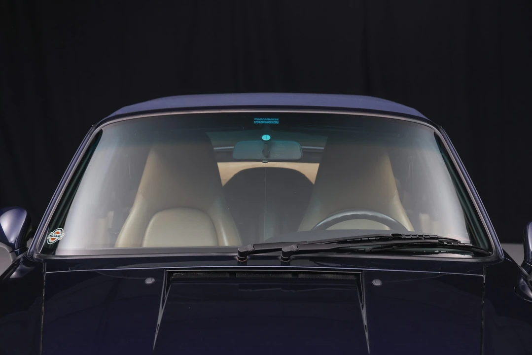 1995 Porsche 993 Carrera - Image 27 of 31