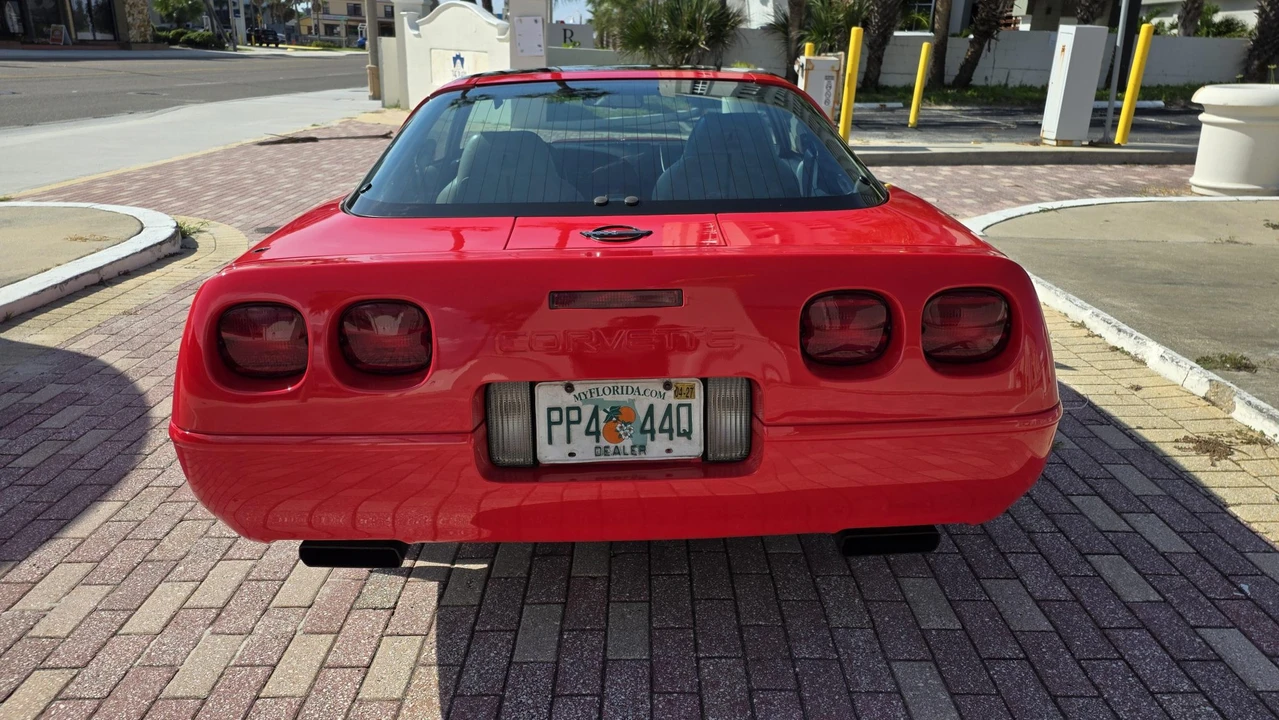 1996 Chevrolet Corvette C4 - Image 24 of 31