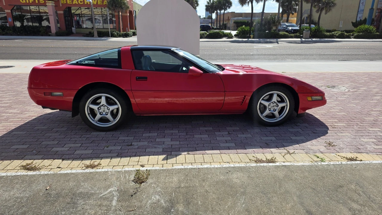 1996 Chevrolet Corvette C4 - Image 27 of 31