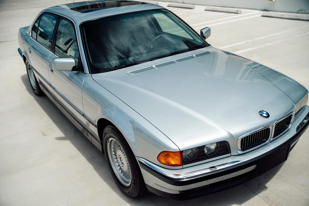 1997 BMW E38 750i & 750iL Sedan - Image 12 of 31
