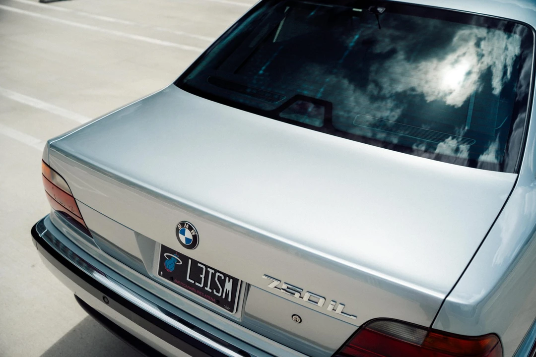 1997 BMW E38 750i & 750iL Sedan - Image 21 of 31