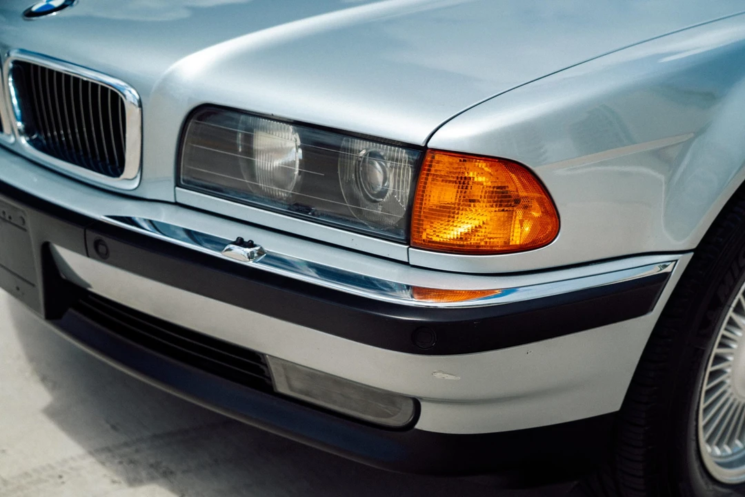 1997 BMW E38 750i & 750iL Sedan - Image 17 of 31