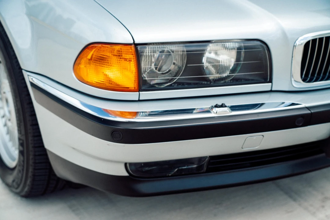 1997 BMW E38 750i & 750iL Sedan - Image 15 of 31