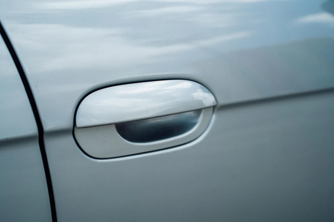1997 BMW E38 750i & 750iL Sedan - Image 29 of 31