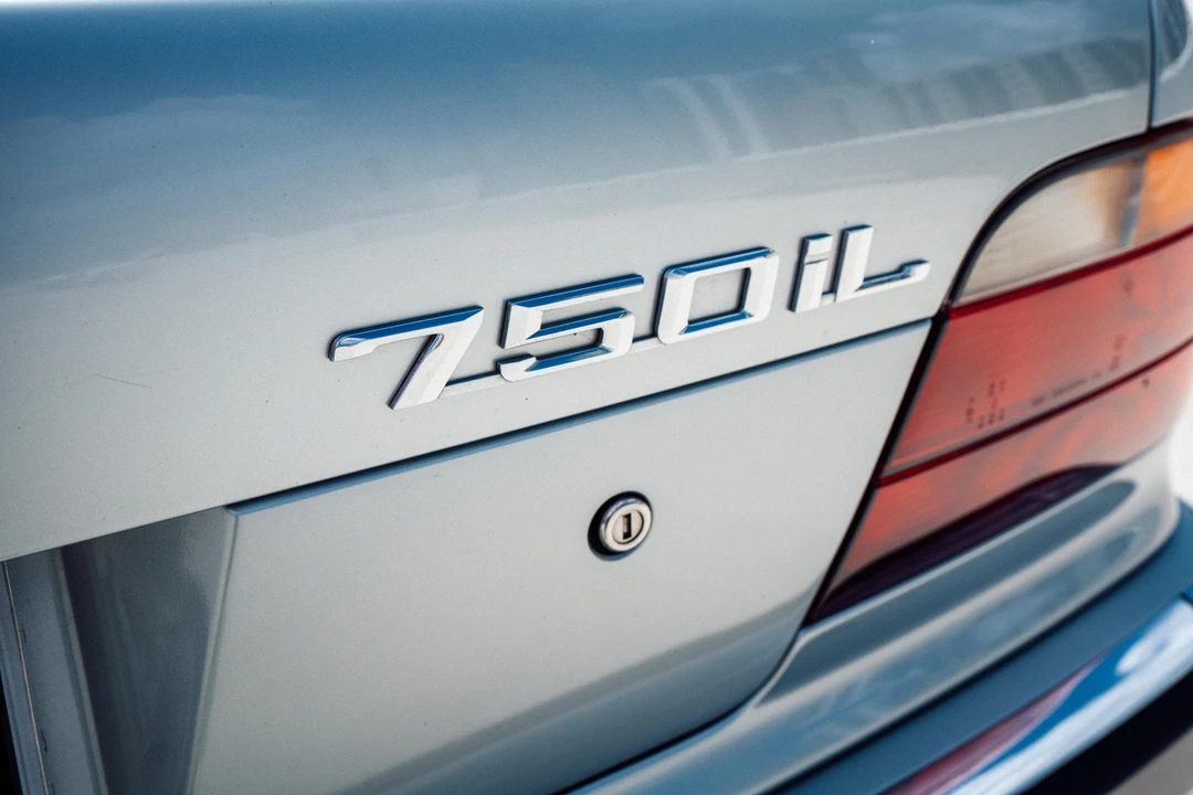 1997 BMW E38 750i & 750iL Sedan - Image 22 of 31