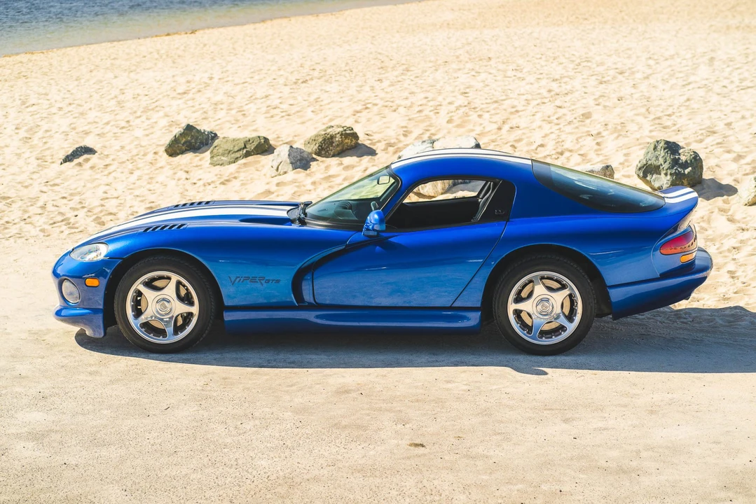 1997 Dodge Viper GTS 2nd Gen - Image 15 of 31