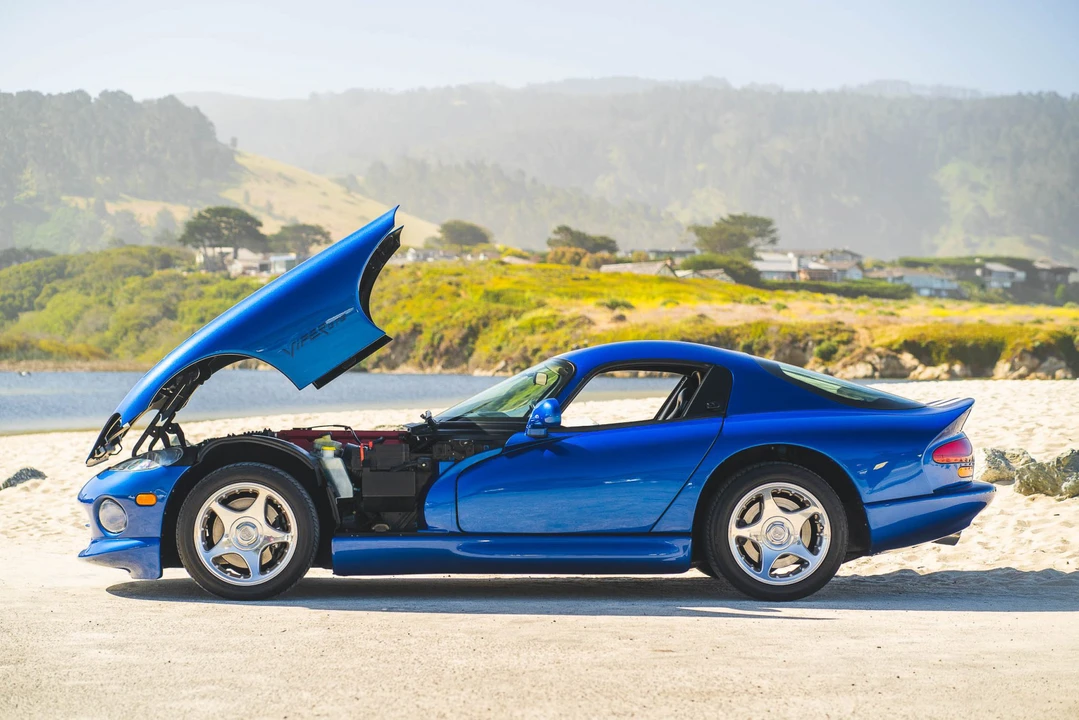 1997 Dodge Viper GTS 2nd Gen - Image 17 of 31