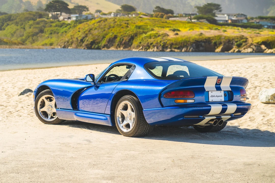 1997 Dodge Viper GTS 2nd Gen - Image 18 of 31