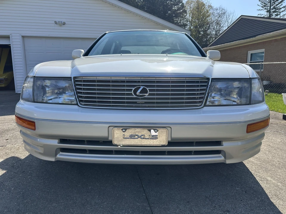 1997 Lexus LS 2nd Gen - Image 6 of 31