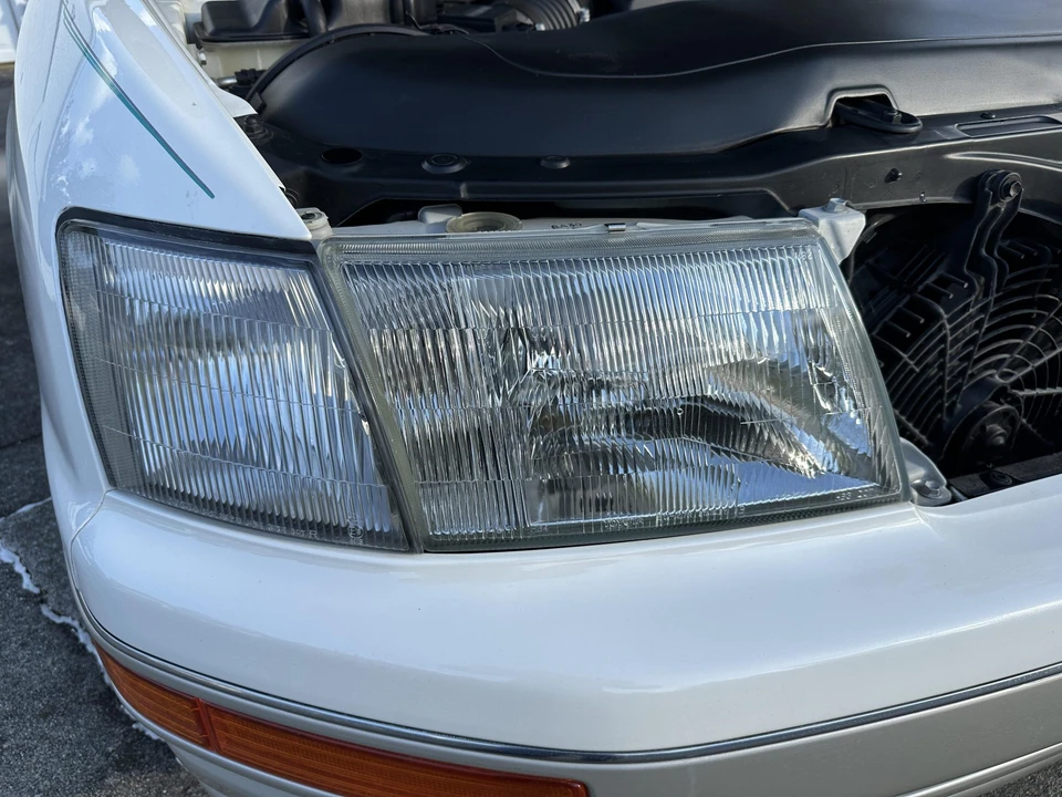1997 Lexus LS 2nd Gen - Image 28 of 31