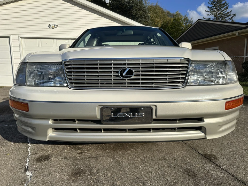 1997 Lexus LS 2nd Gen - Image 5 of 31