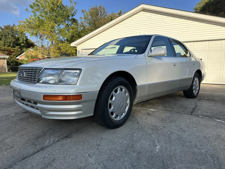 1997 Lexus LS 2nd Gen - Image 9 of 31