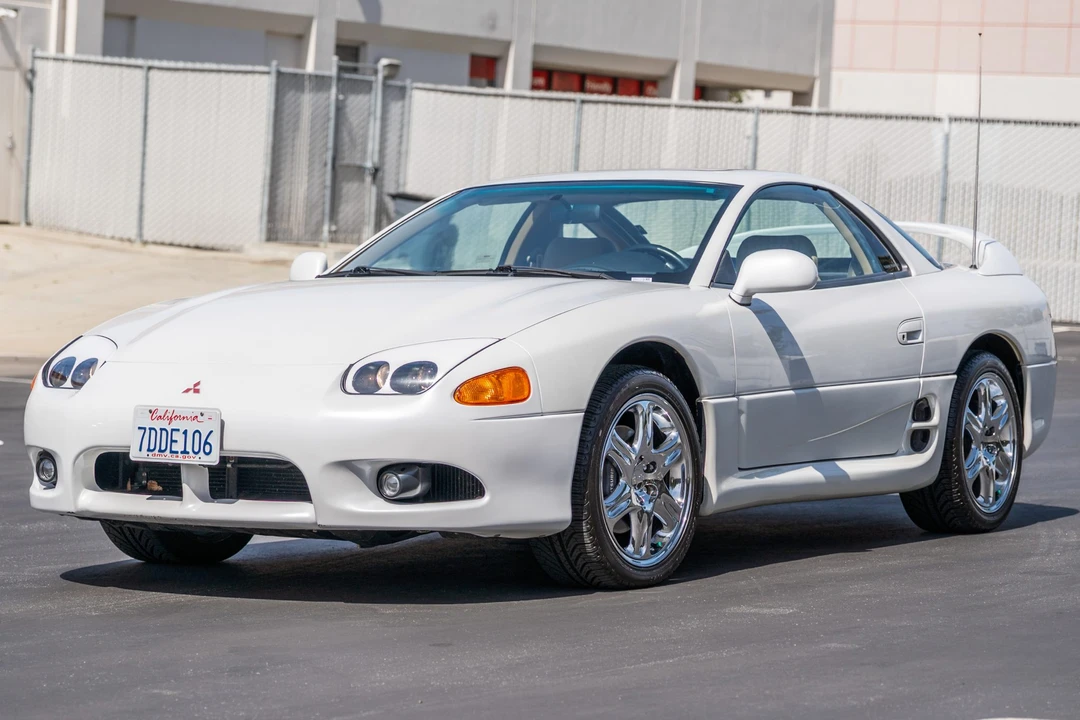 1997 Mitsubishi 3000GT Series 2 - Image 2 of 31