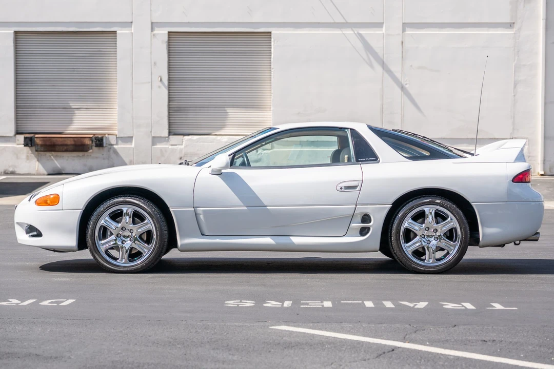 1997 Mitsubishi 3000GT Series 2 - Image 9 of 31